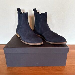 Bottega Veneta Suede Chelsea Boots Navy Gum Sole EU 42.5 / US 9.5